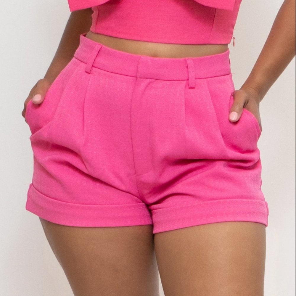 Glam Mila Tailored Shorts - Picture 2 of 5